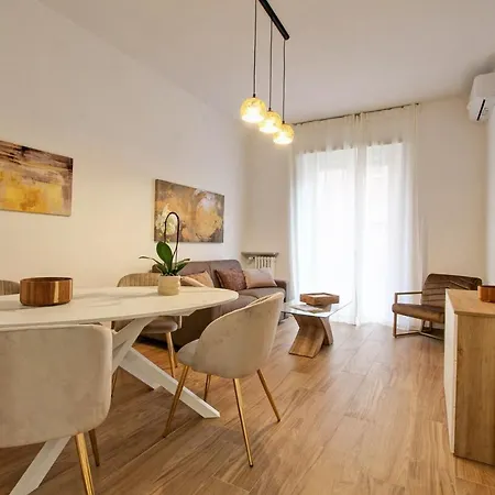 Near Trastevere דירה